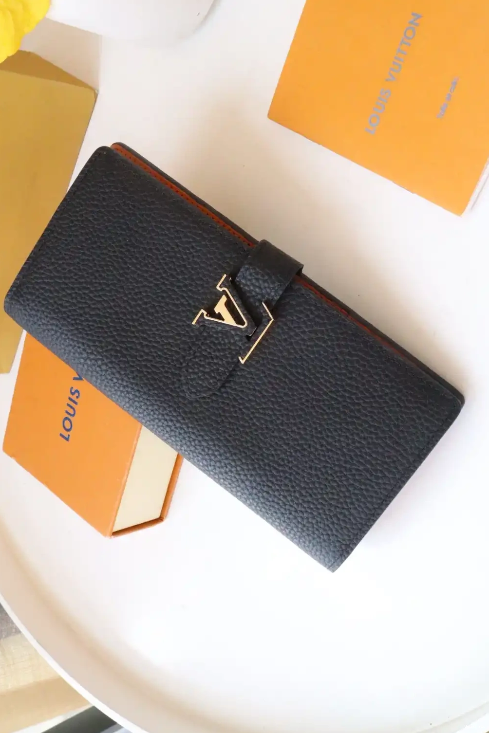WALLET VERTICAL VUITTON LOUIS 0607